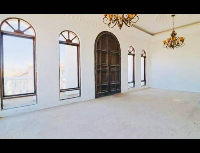 5 BEDROOM HOUSE FOR SALE IN ORMONDE